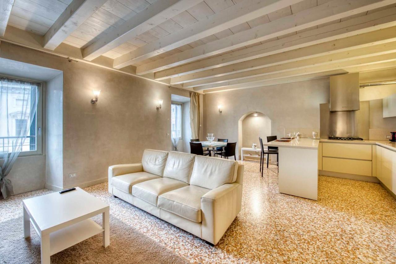 Apartmentsarena - Mercatorum - Piazza Erbe Apartamento